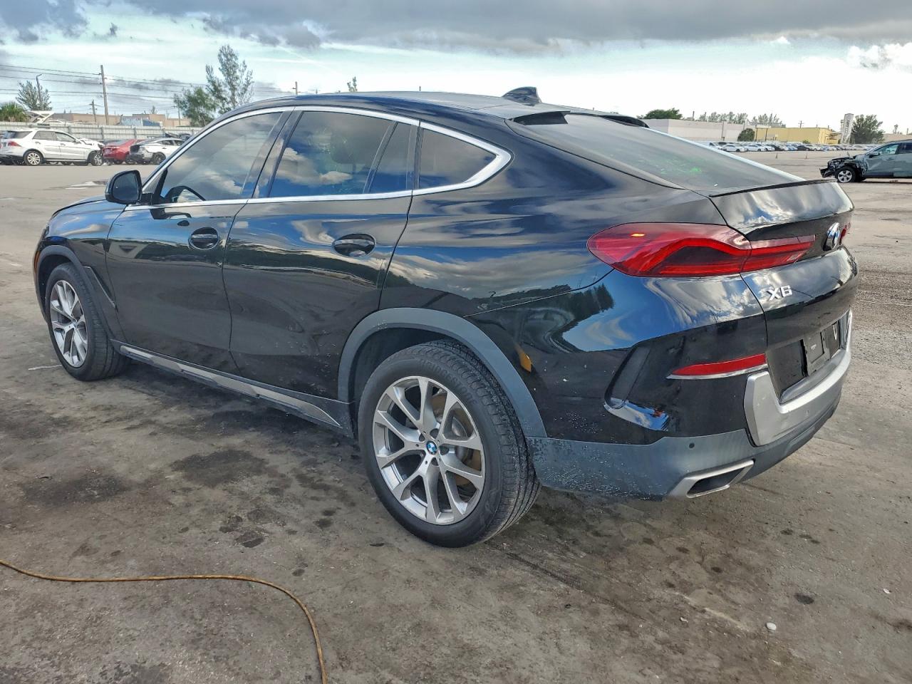 Фото: 5UXCY4C06L9C19488