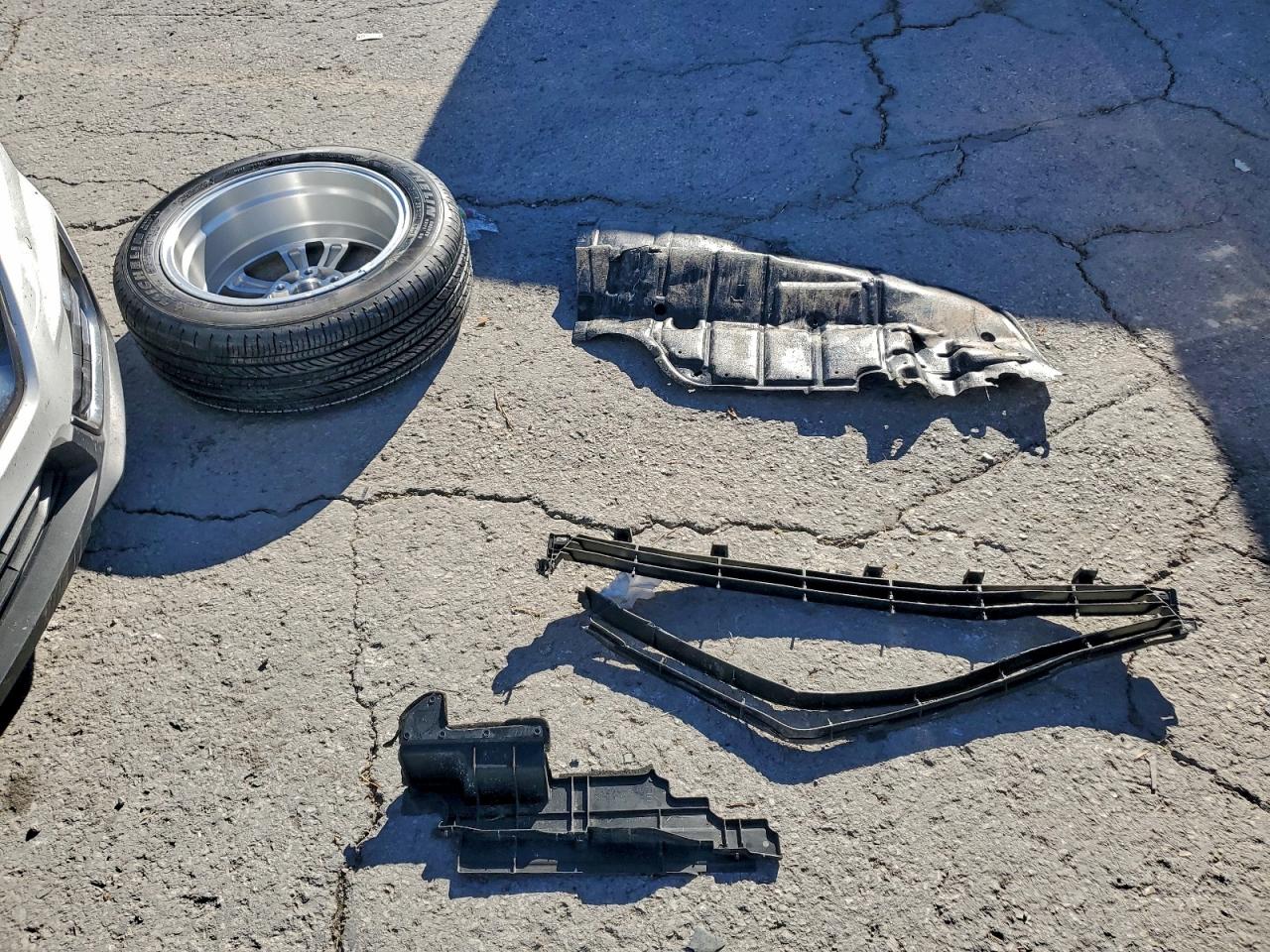 2010 Lexus Es 350 VIN: JTHBK1EG8A2387268 Lot: 97366455