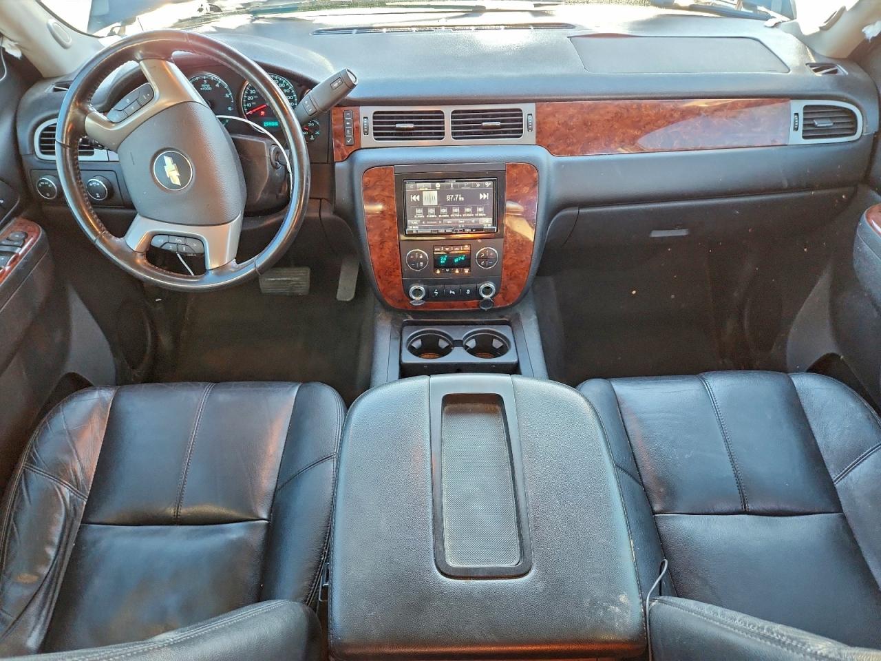 2013 Chevrolet Suburban K1500 Lt VIN: 1GNSKJE74DR119127 Lot: 94099985