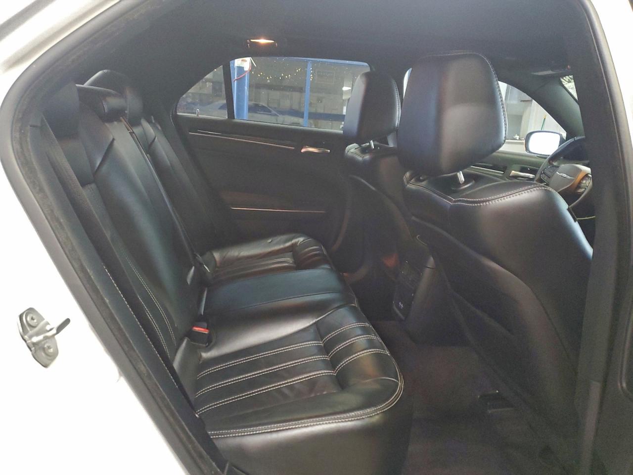 2017 Chrysler 300 S VIN: 2C3CCABT2HH639106 Lot: 95677745