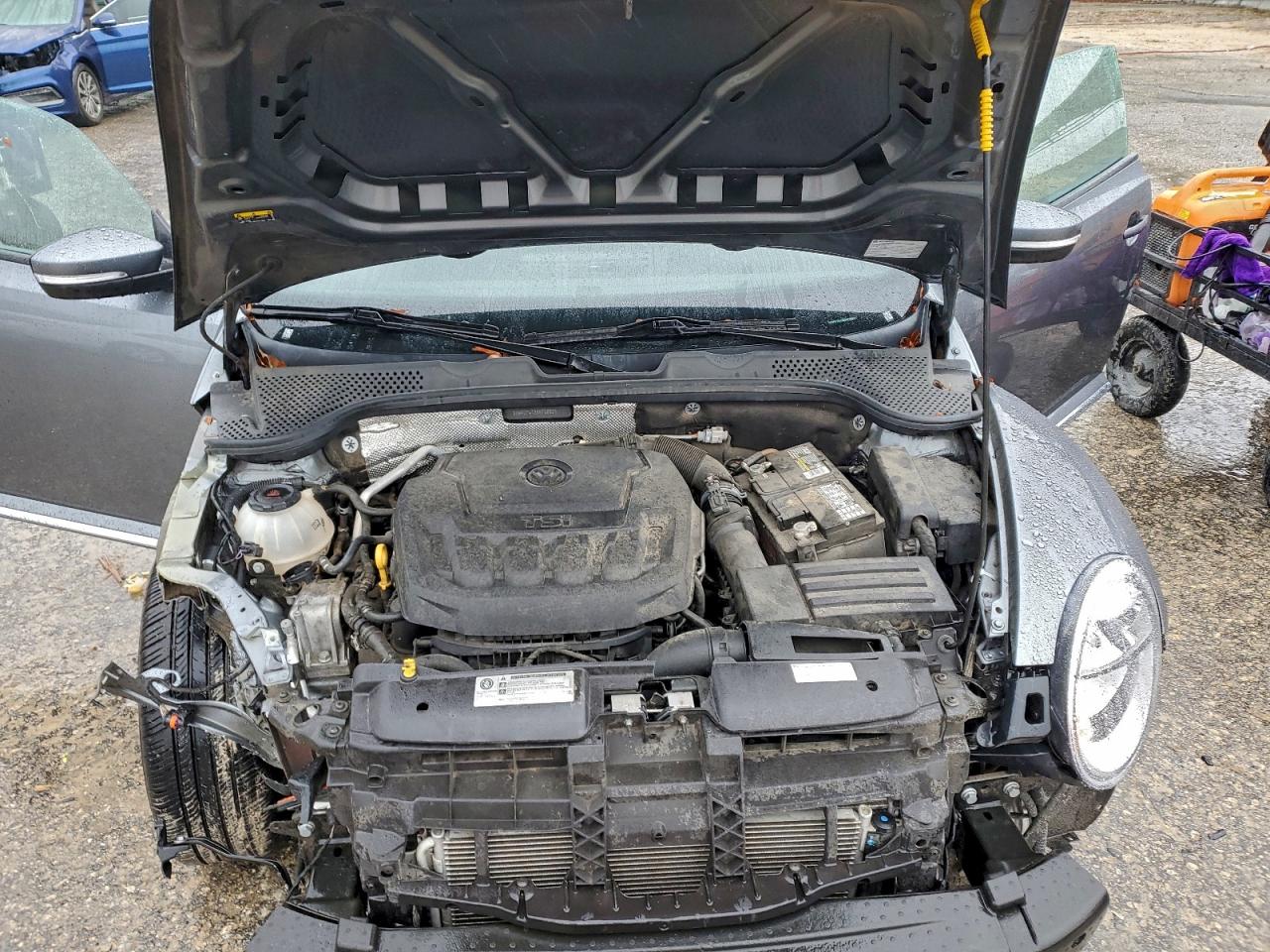 2019 Volkswagen Beetle S VIN: 3VWFD7AT3KM706621 Lot: 95909605