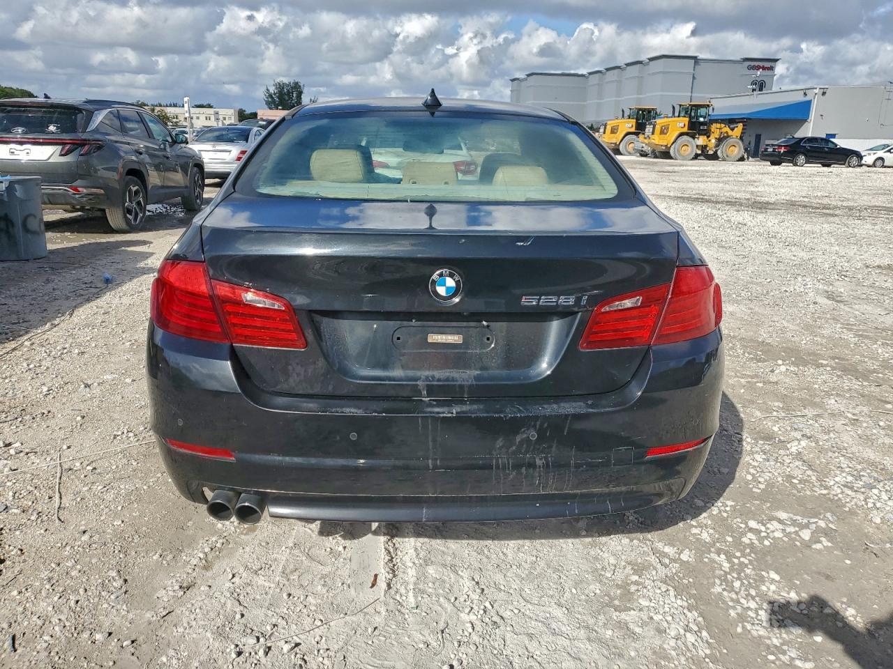 2012 BMW 528 I VIN: WBAXG5C51CC594063 Lot: 94857995