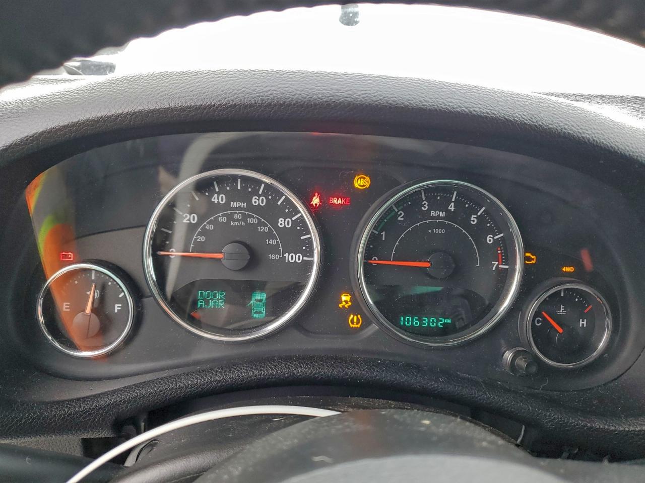 2017 Jeep Wrangler Unlimited Sport VIN: 1C4BJWDG8HL571424 Lot: 95339645