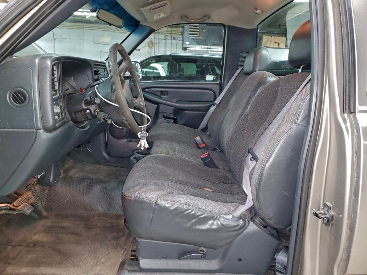 2002 Chevrolet Silverado C1500 VIN: 1GCEC14W22Z145220 Lot: 97158185