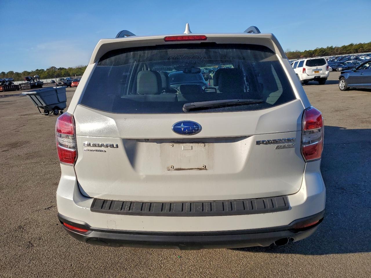 2016 Subaru Forester 2.5I Limited VIN: JF2SJAHC6GH419817 Lot: 94378025