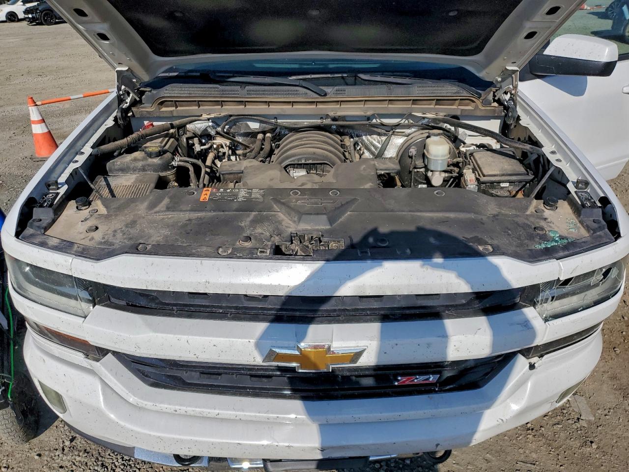 2018 Chevrolet Silverado K1500 Lt VIN: 3GCUKREC5JG268400 Lot: 94560245