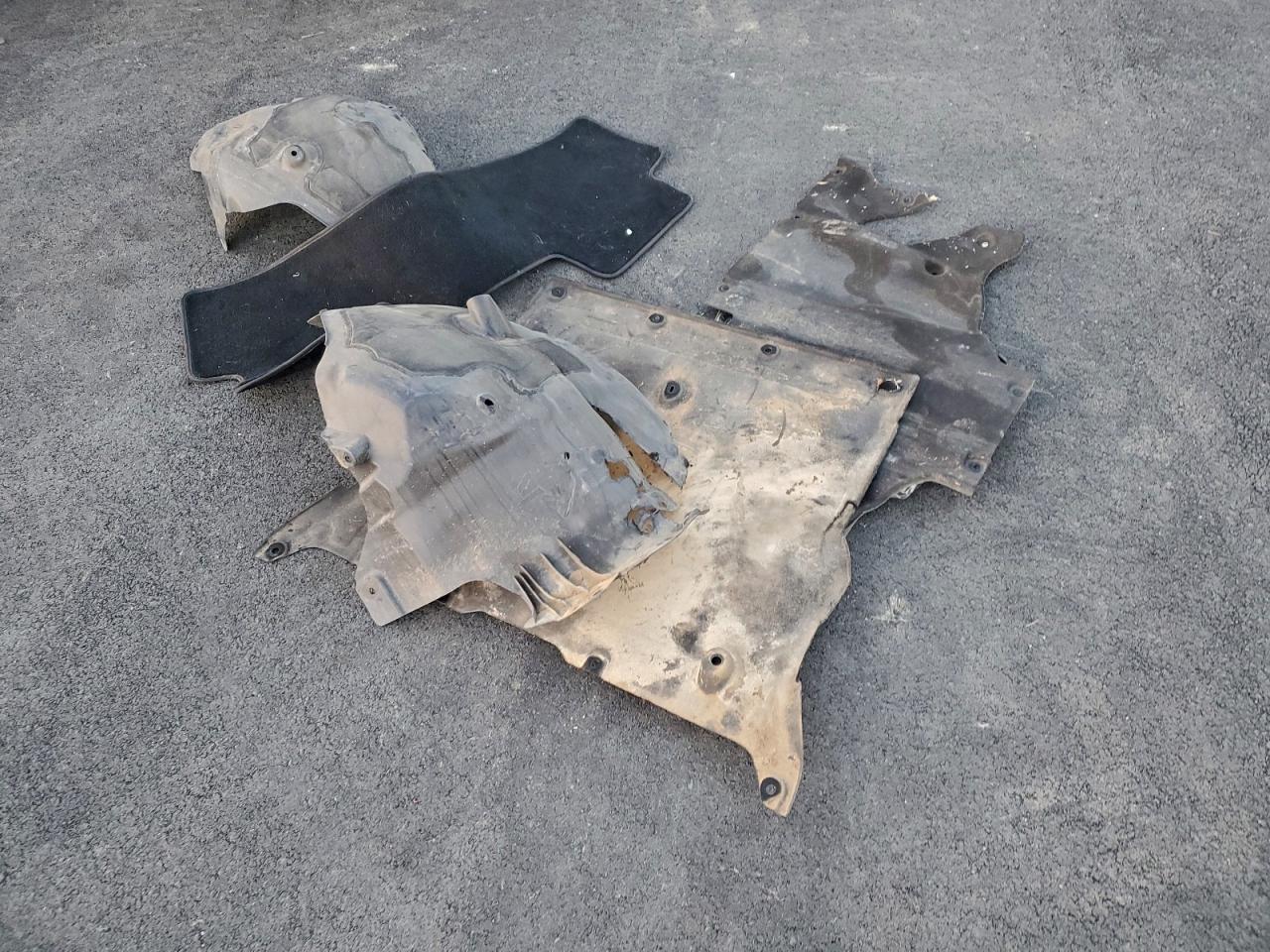 2018 Tesla Model 3 VIN: 5YJ3E1EA8JF004807 Lot: 94524555