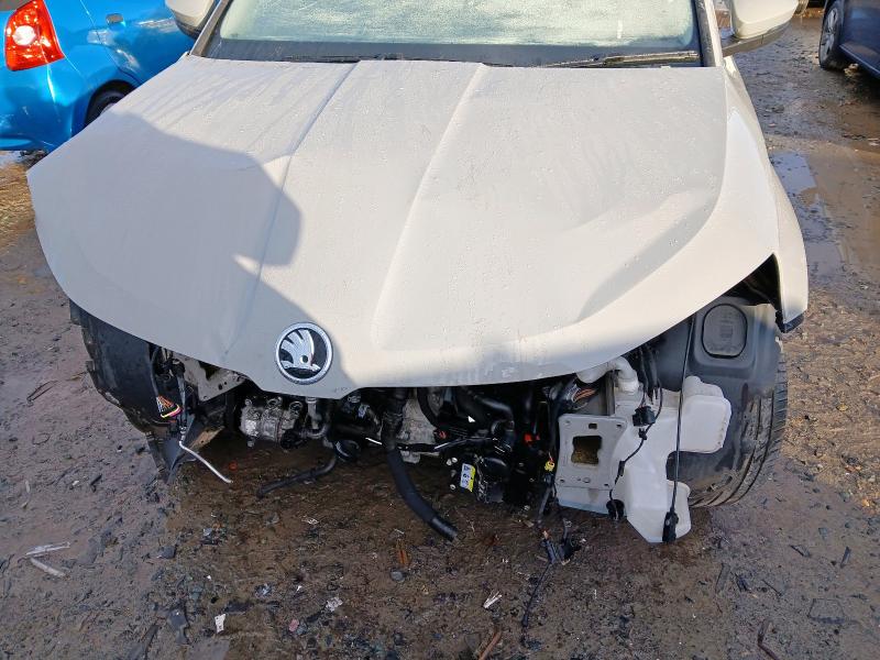 2018 SKODA KAROQ 1.5 TSI SE L 5DR DSG