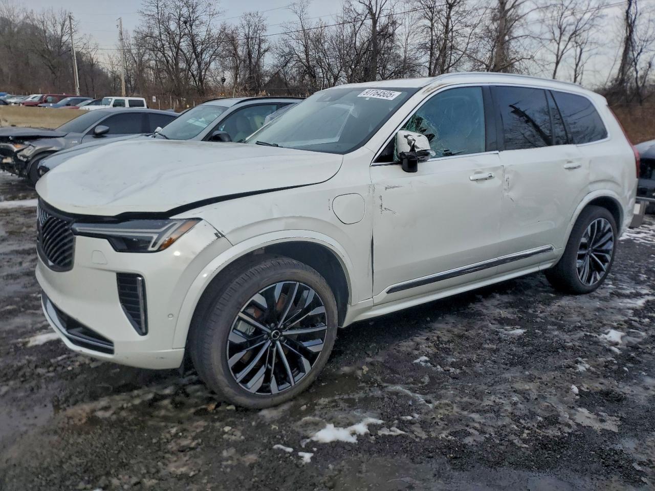 2025 Volvo Xc90 Plus