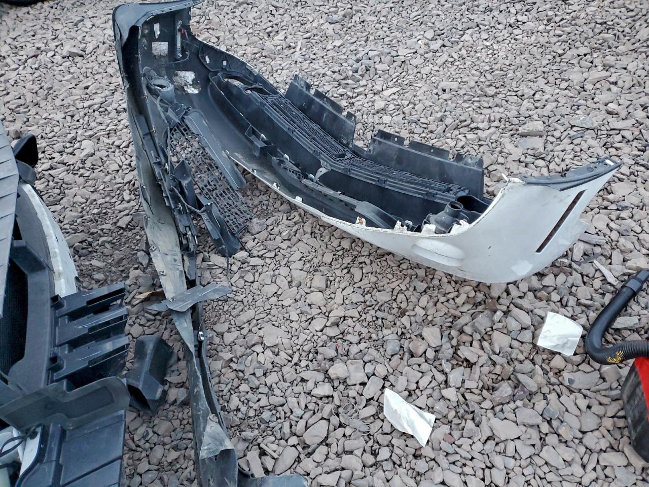 2016 Dodge Challenger R/T Scat Pack VIN: 2C3CDZFJ8GH245824 Lot: 95566055