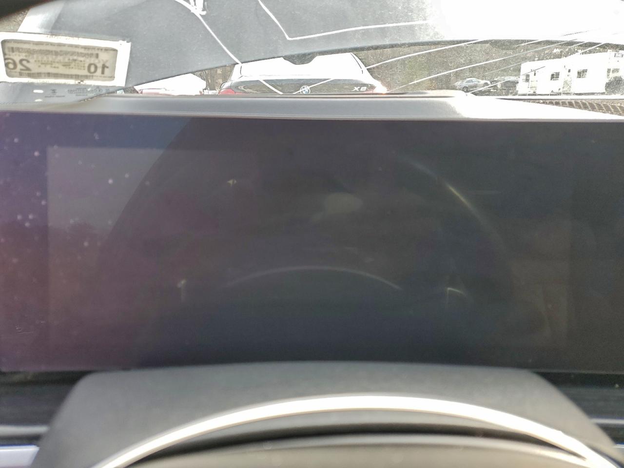 Фото: 5UX23EM00P9P33399