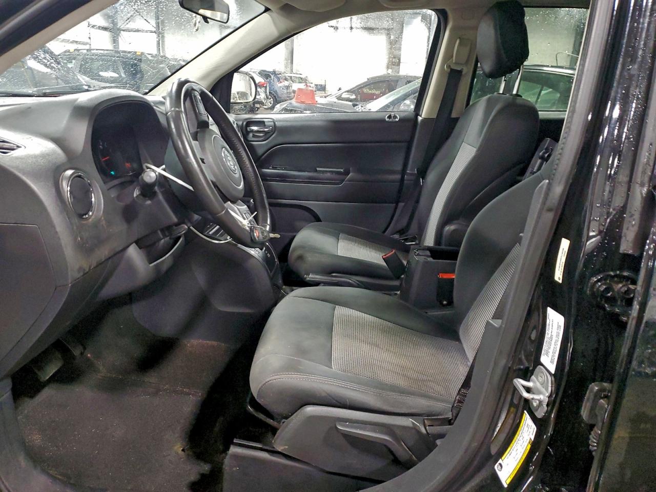 2013 Jeep Compass Latitude VIN: 1C4NJDEB6DD280266 Lot: 98063955