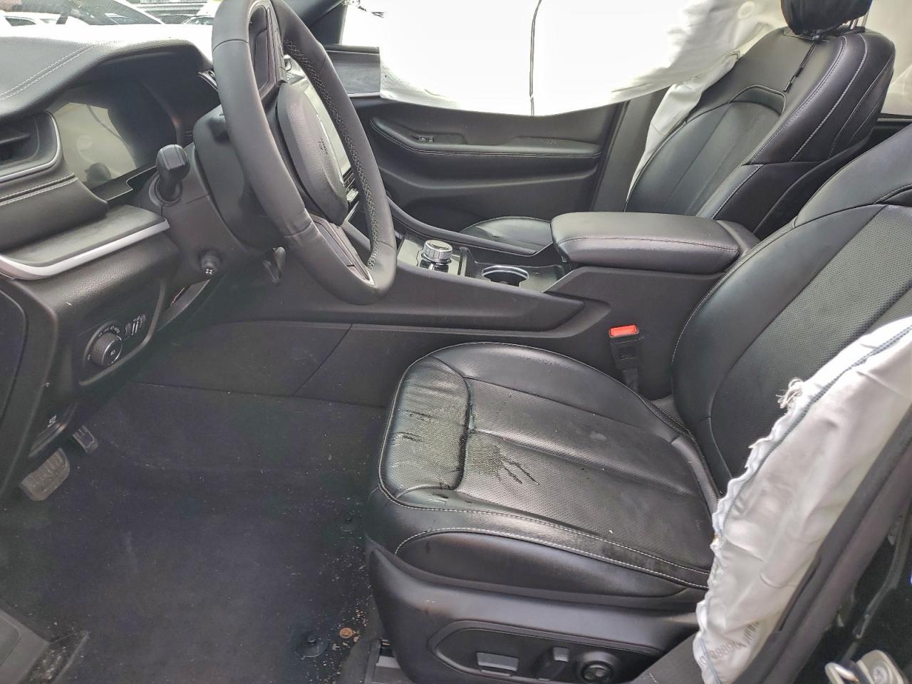 2024 Jeep Grand Cherokee L Limited VIN: 1C4RJKBGXR8605216 Lot: 94495745