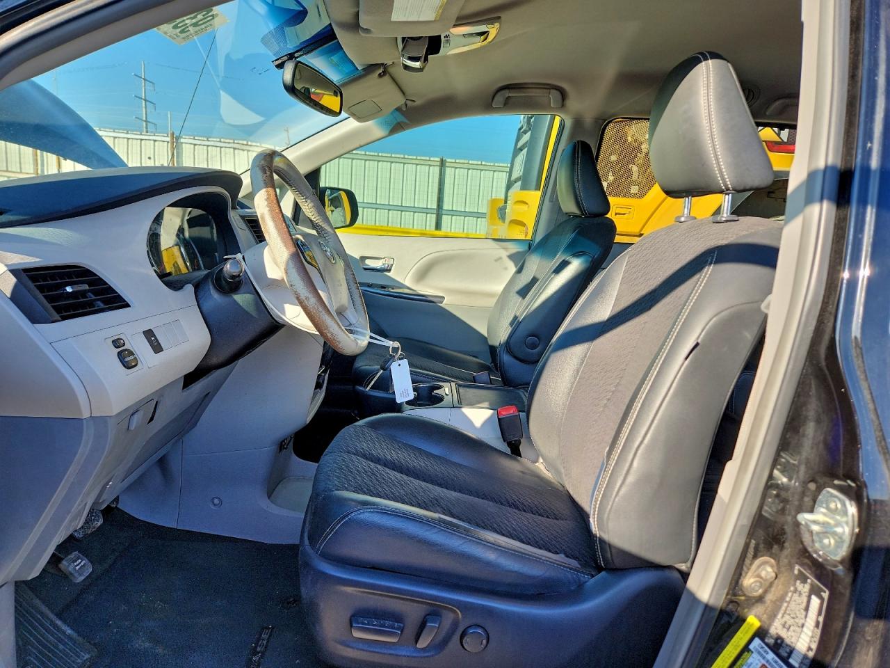 2014 Toyota Sienna Sport VIN: 5TDXK3DC4ES462855 Lot: 93972025