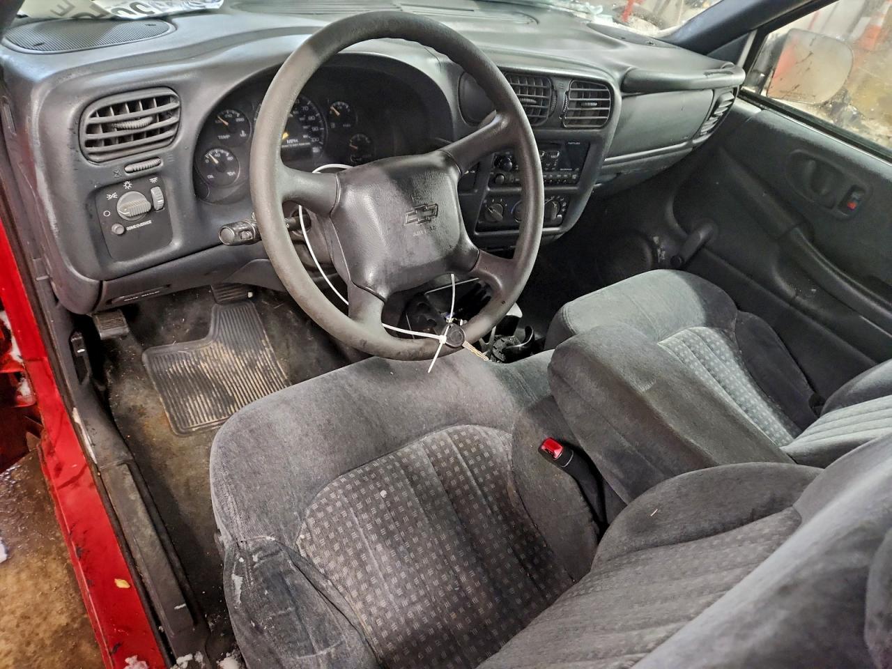 2000 Chevrolet S Truck S10 VIN: 1GCCS195XY8204538 Lot: 93893875