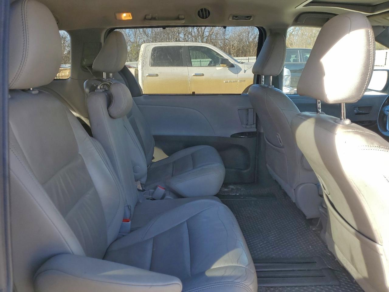 2018 Toyota Sienna Xle VIN: 5TDYZ3DC0JS909143 Lot: 91844145