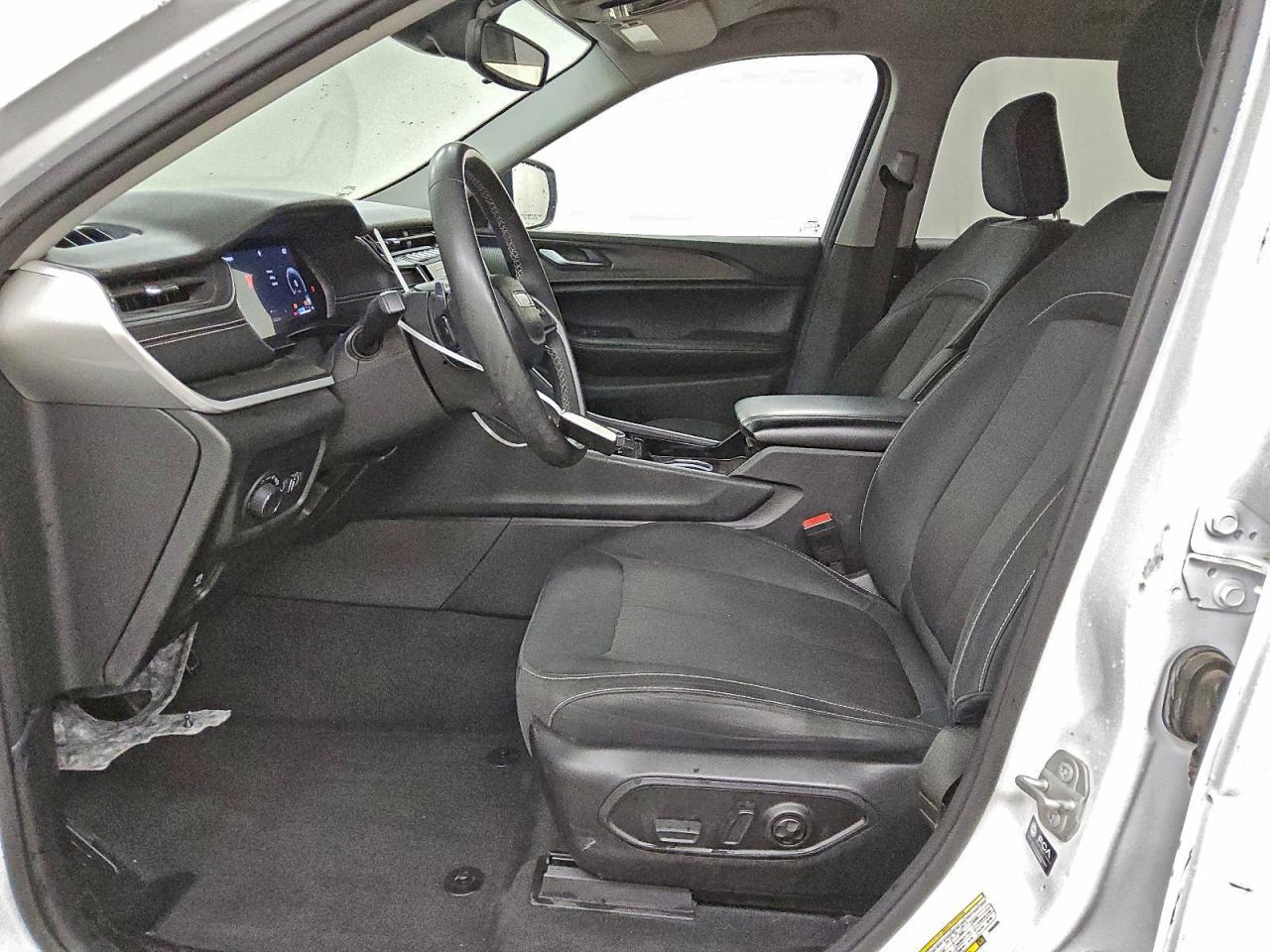 2023 Jeep Grand Cherokee L Laredo VIN: 1C4RJJAG0P8883339 Lot: 94810625