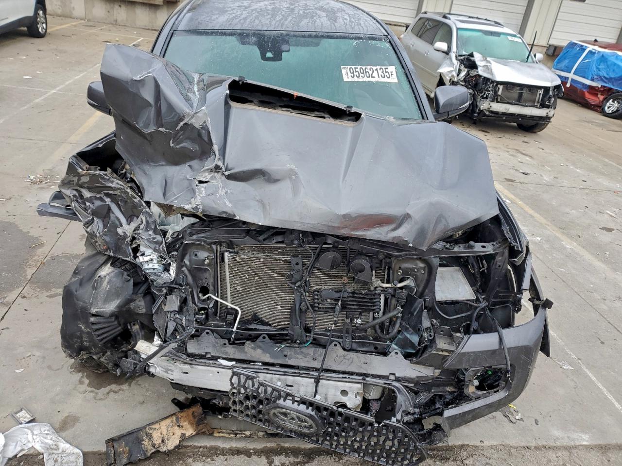 2018 Toyota Tacoma Double Cab VIN: 3TMDZ5BN4JM045891 Lot: 95962135