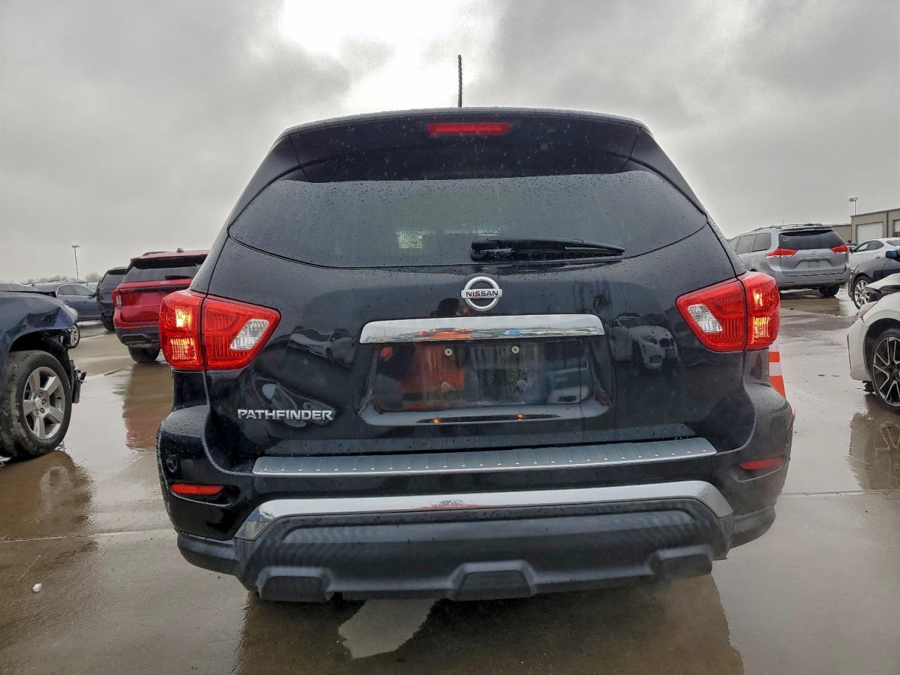 2017 Nissan Pathfinder S VIN: 5N1DR2MN3HC674450 Lot: 94145755