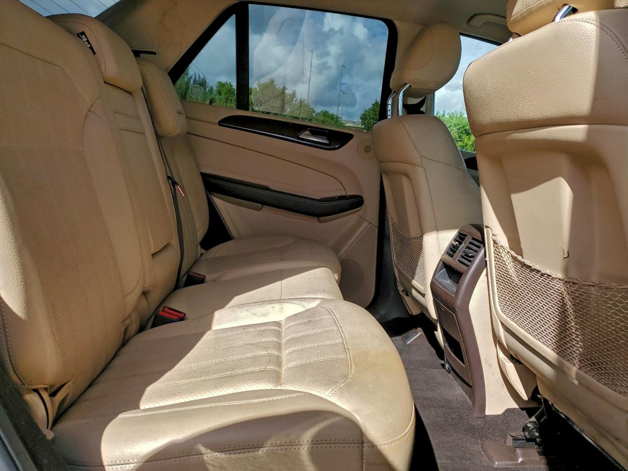 Фото: 4JGDA5JB8JB153691