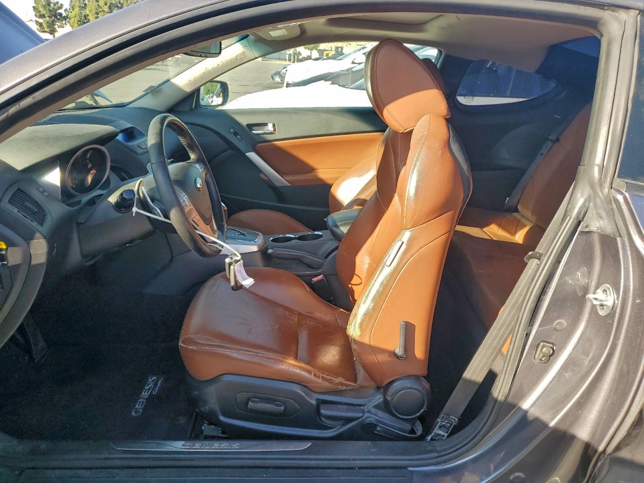 2010 Hyundai Genesis Coupe 3.8L VIN: KMHHU6KHXAU037978 Lot: 94373765