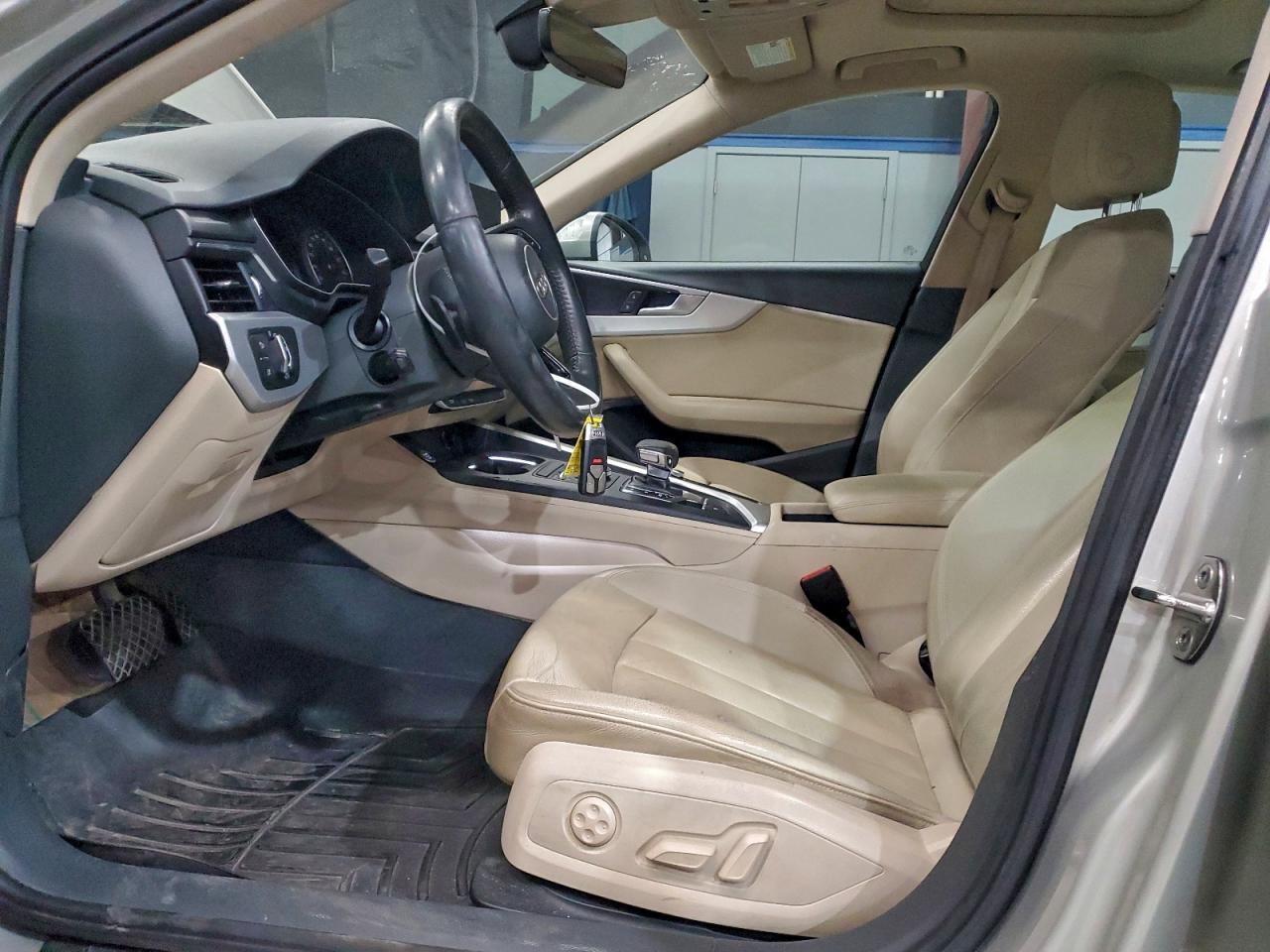 Фото: WAUGNAF43HN038270