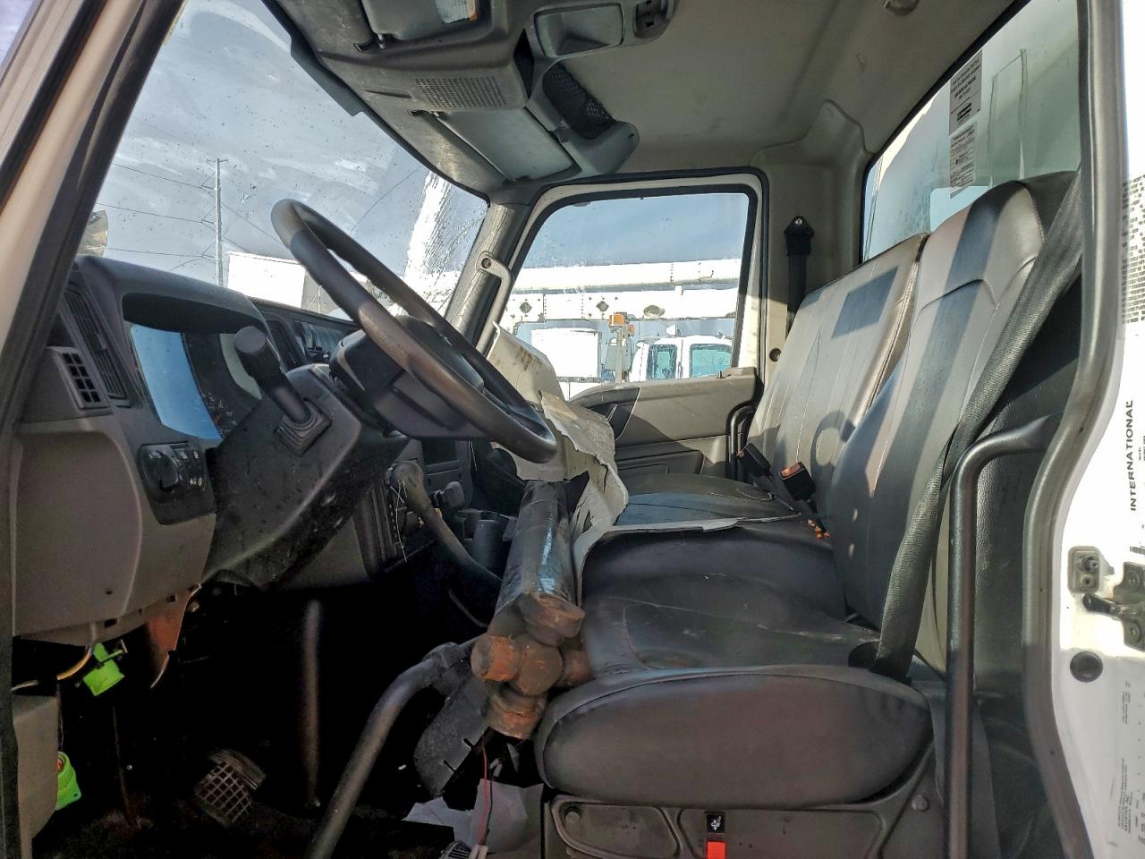 2023 International Mv607 Box Truck VIN: 3HAEUMML7PL497577 Lot: 94767935