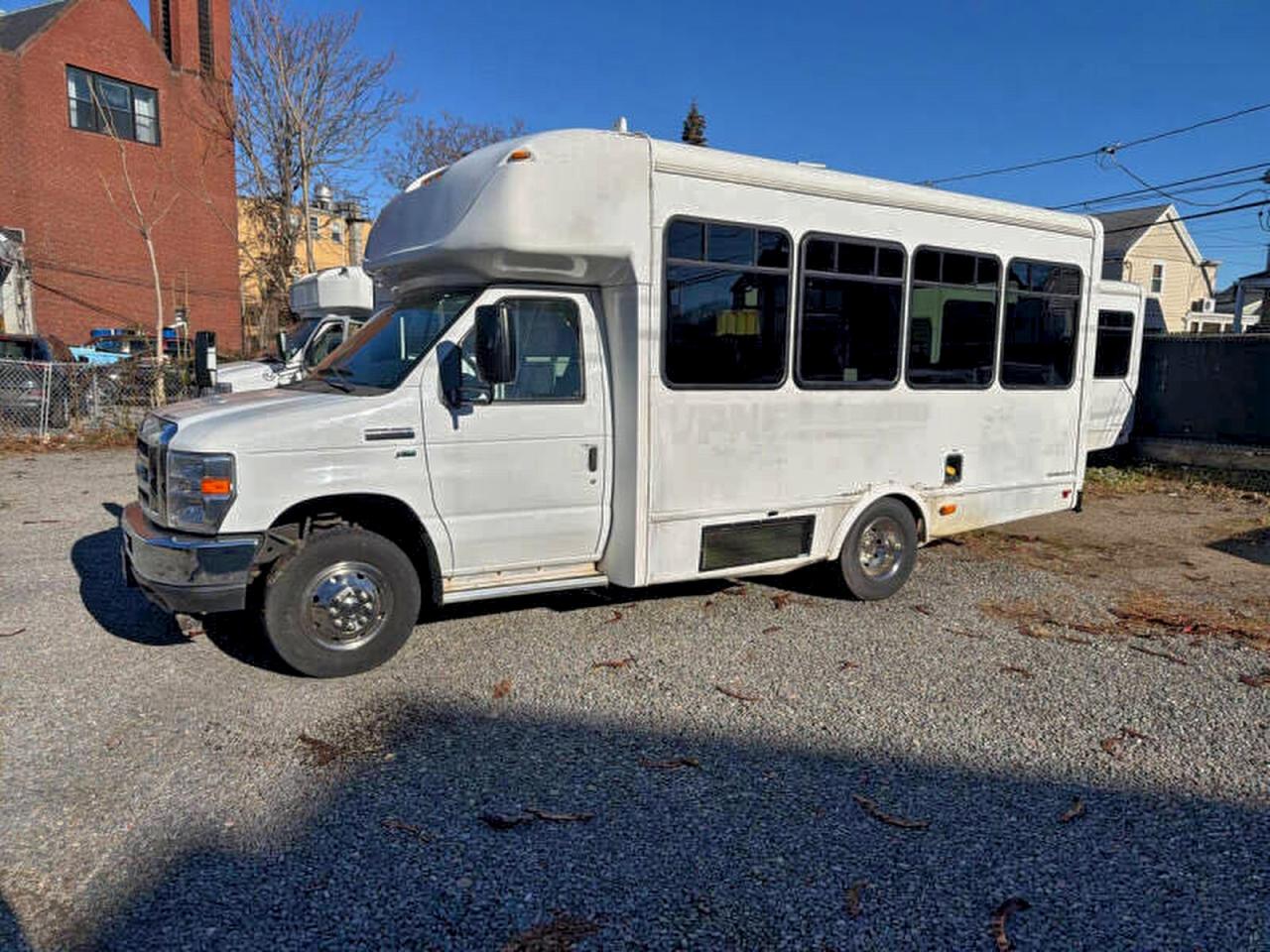 2014 Ford Econoline E350 Super Duty Cutaway Van VIN: 1FDEE3FL1EDA72850 Lot: 98344175