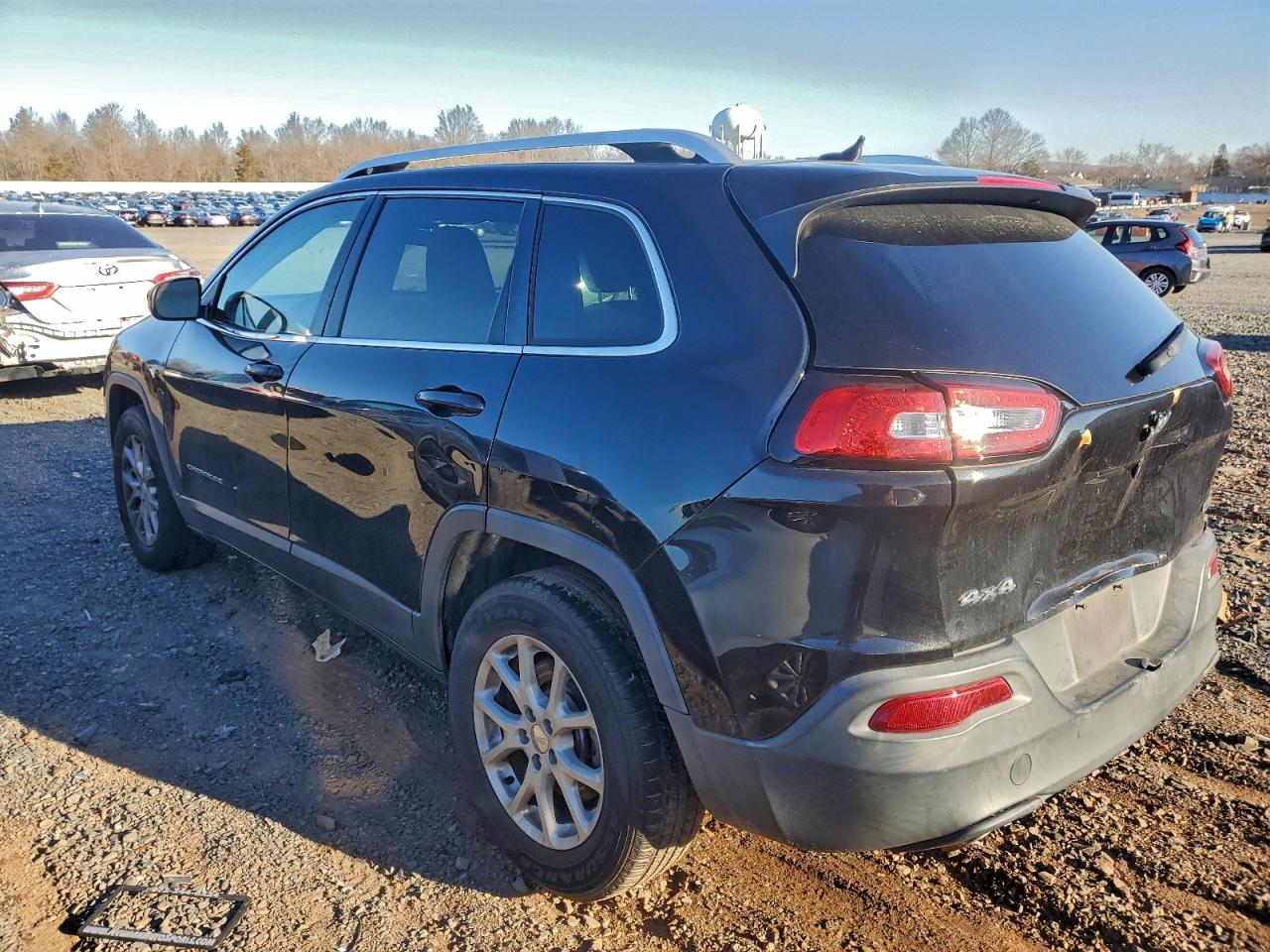 2016 Jeep Cherokee Latitude VIN: 1C4PJMCB6GW152162 Lot: 97736005