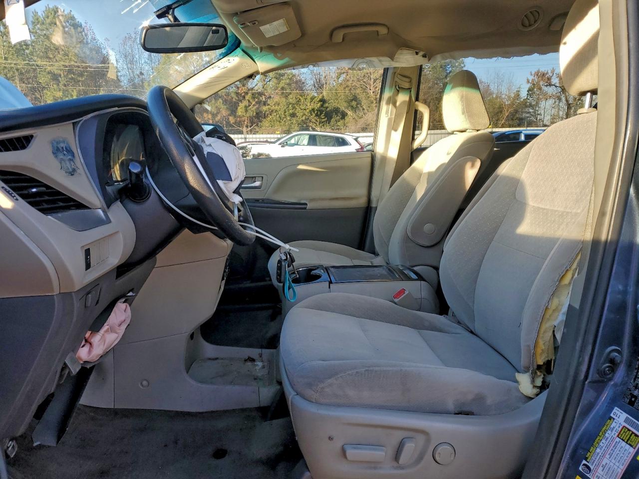 2017 Toyota Sienna Le VIN: 5TDKZ3DC3HS836785 Lot: 93835715