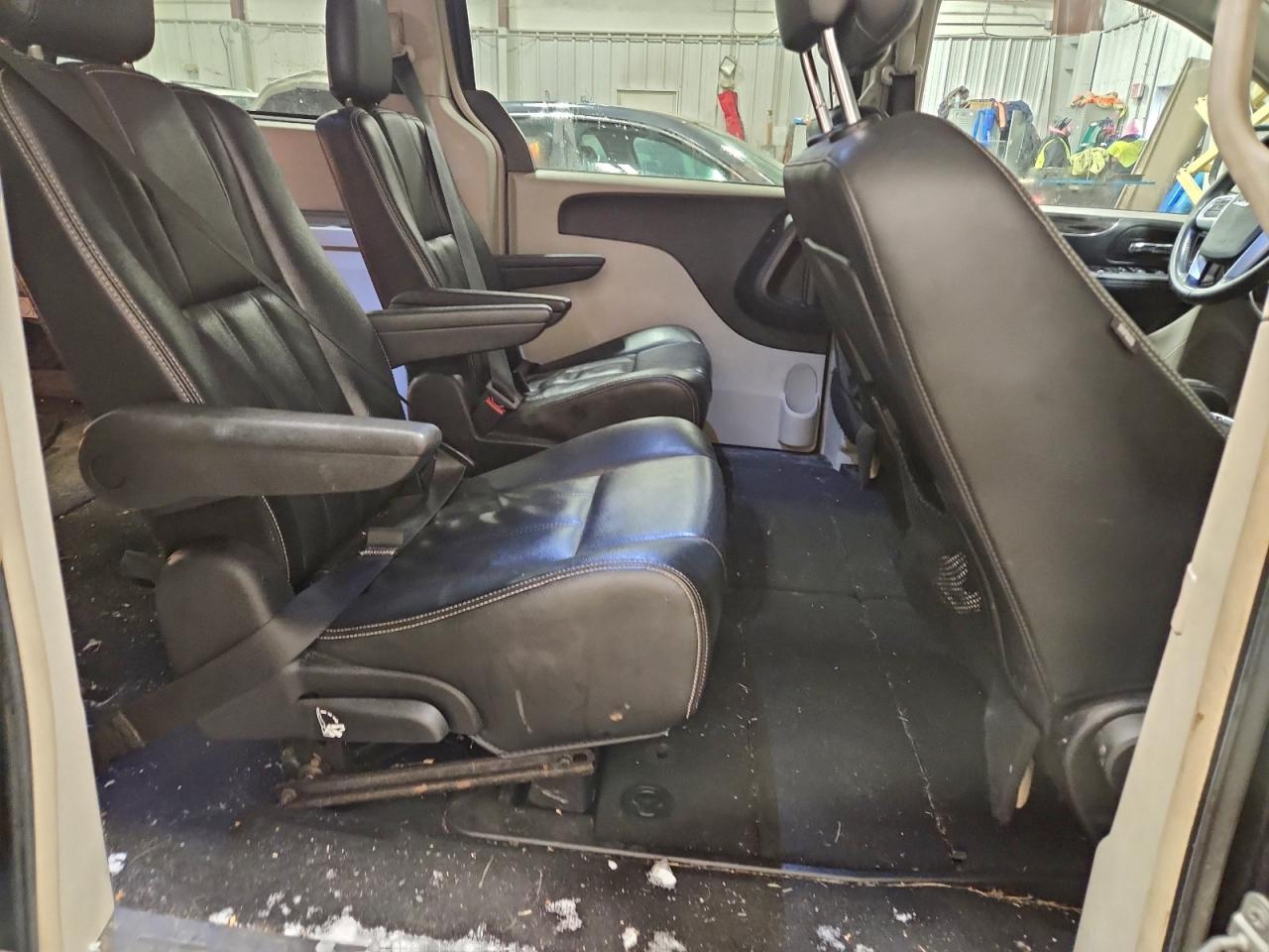 2014 Chrysler Town & Country Touring VIN: 2C4RC1BG4ER212203 Lot: 94891255