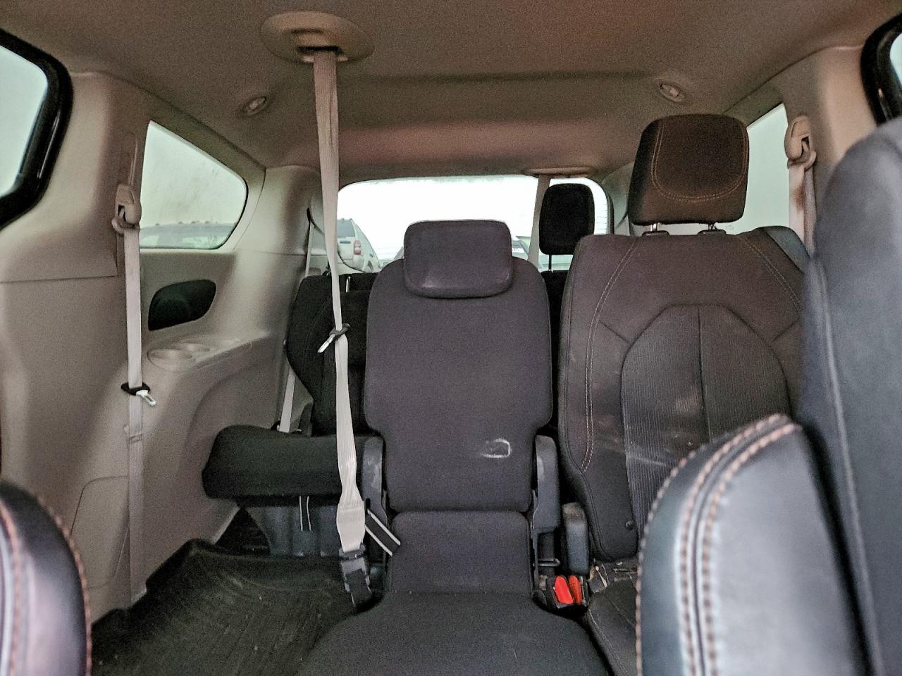 2017 Chrysler Pacifica Lx VIN: 2C4RC1CGXHR565774 Lot: 95929725