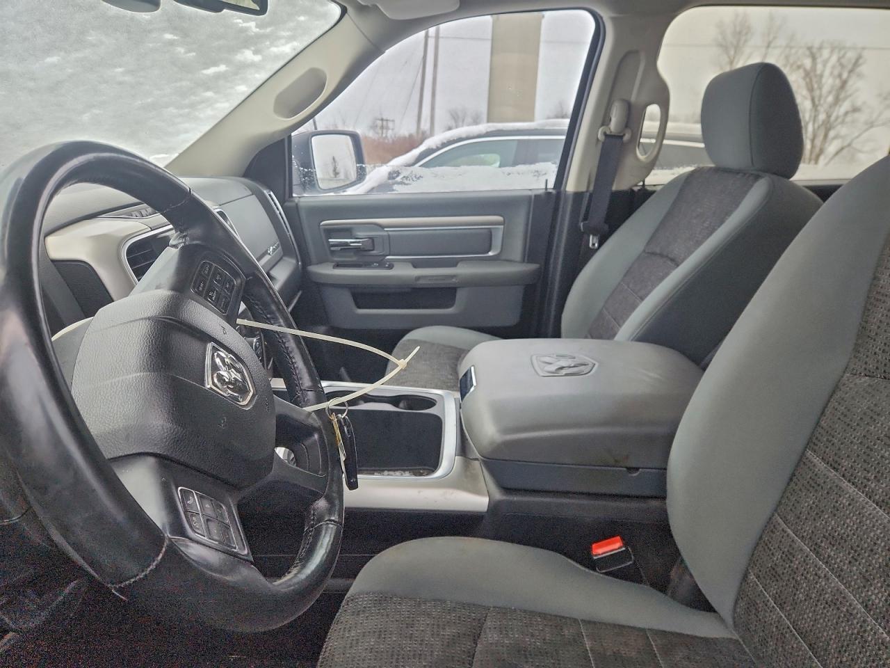 2016 Ram 1500 Slt VIN: 3C6RR7LT4GG174680 Lot: 96684725