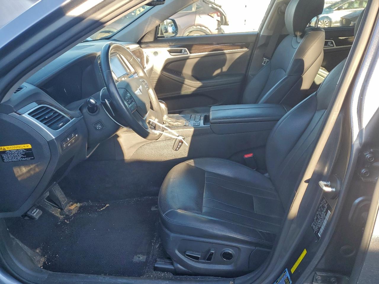 2015 Hyundai Genesis 3.8L VIN: KMHGN4JE5FU039844 Lot: 95630085