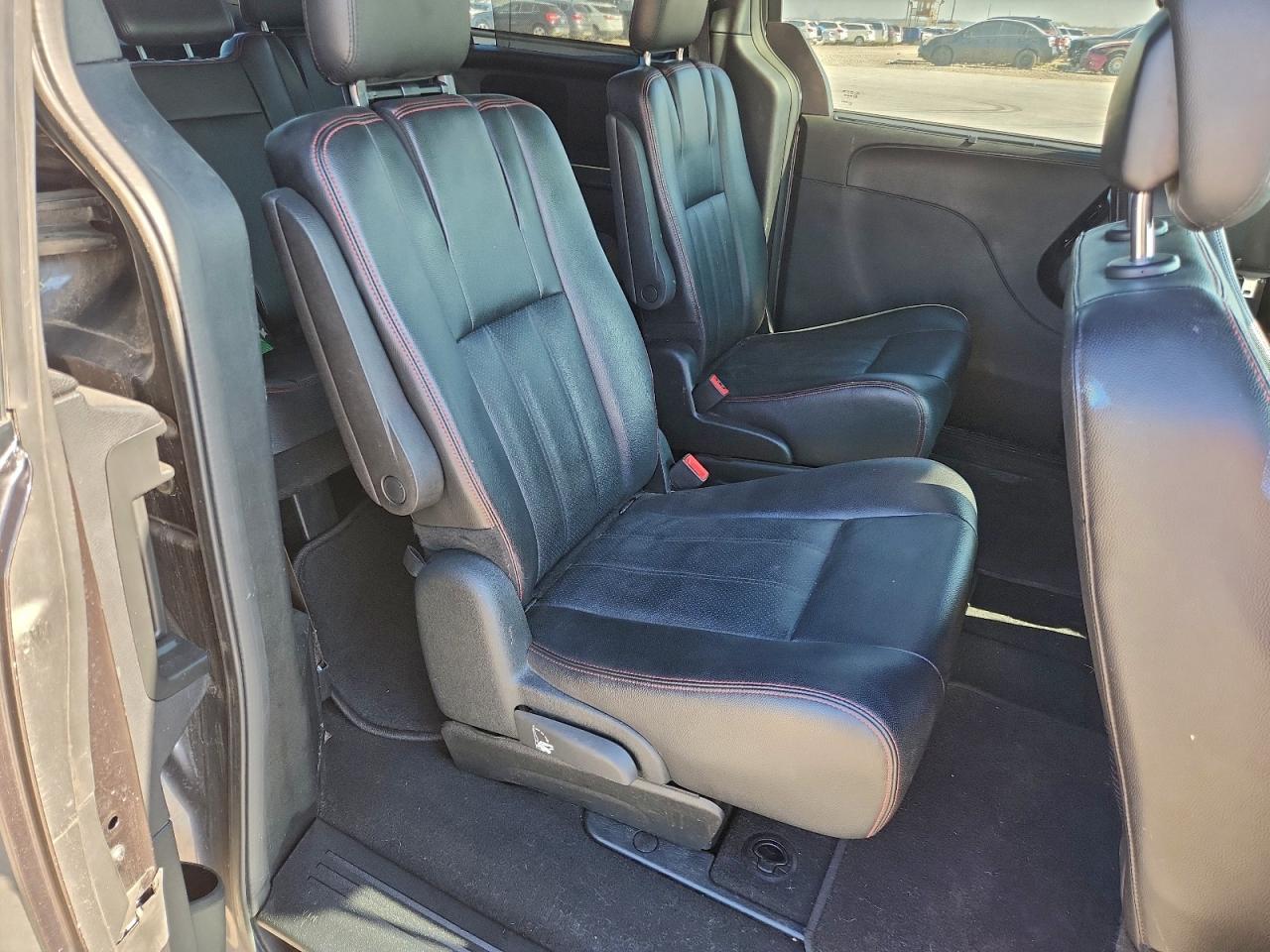 2017 Dodge Grand Caravan Gt VIN: 2C4RDGEG5HR765152 Lot: 95214665