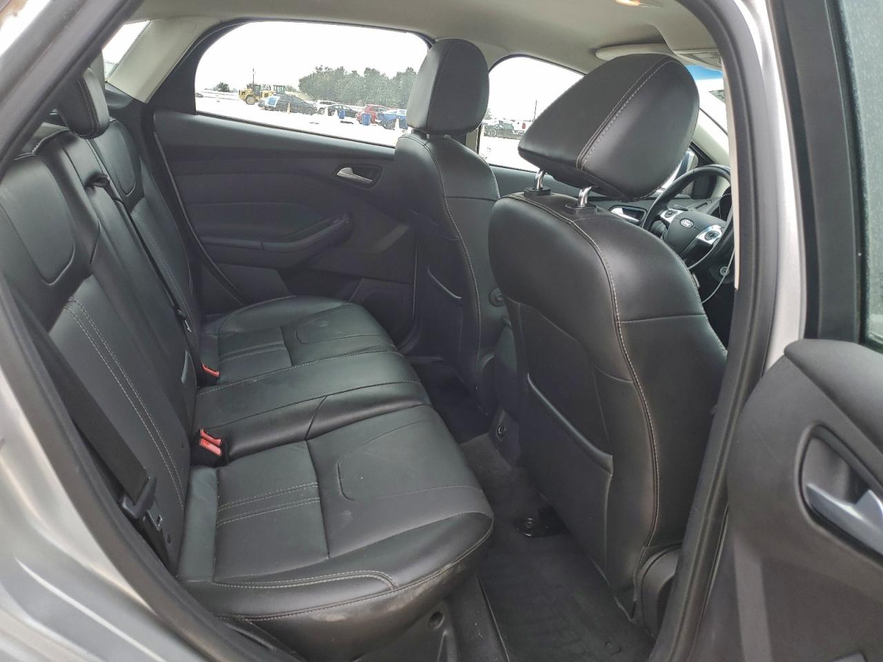 2014 Ford Focus Se VIN: 1FADP3F23EL325938 Lot: 95038385