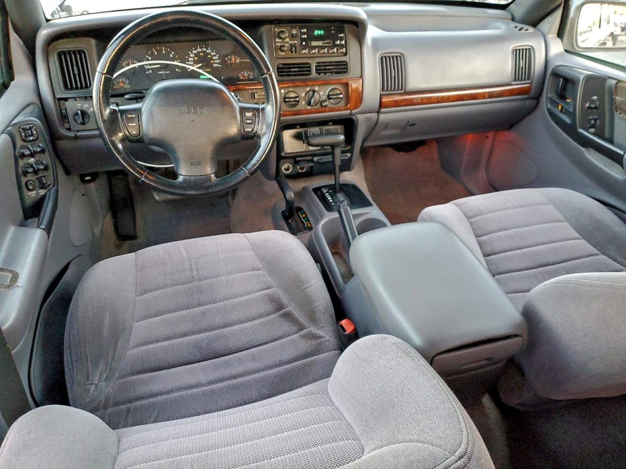 1996 Jeep Grand Cherokee Laredo VIN: 1J4GZ58S9TC197237 Lot: 95264225