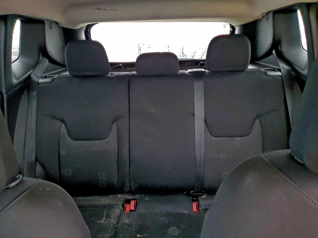 2017 Jeep Renegade Sport VIN: ZACCJBAB4HPF94040 Lot: 94231965