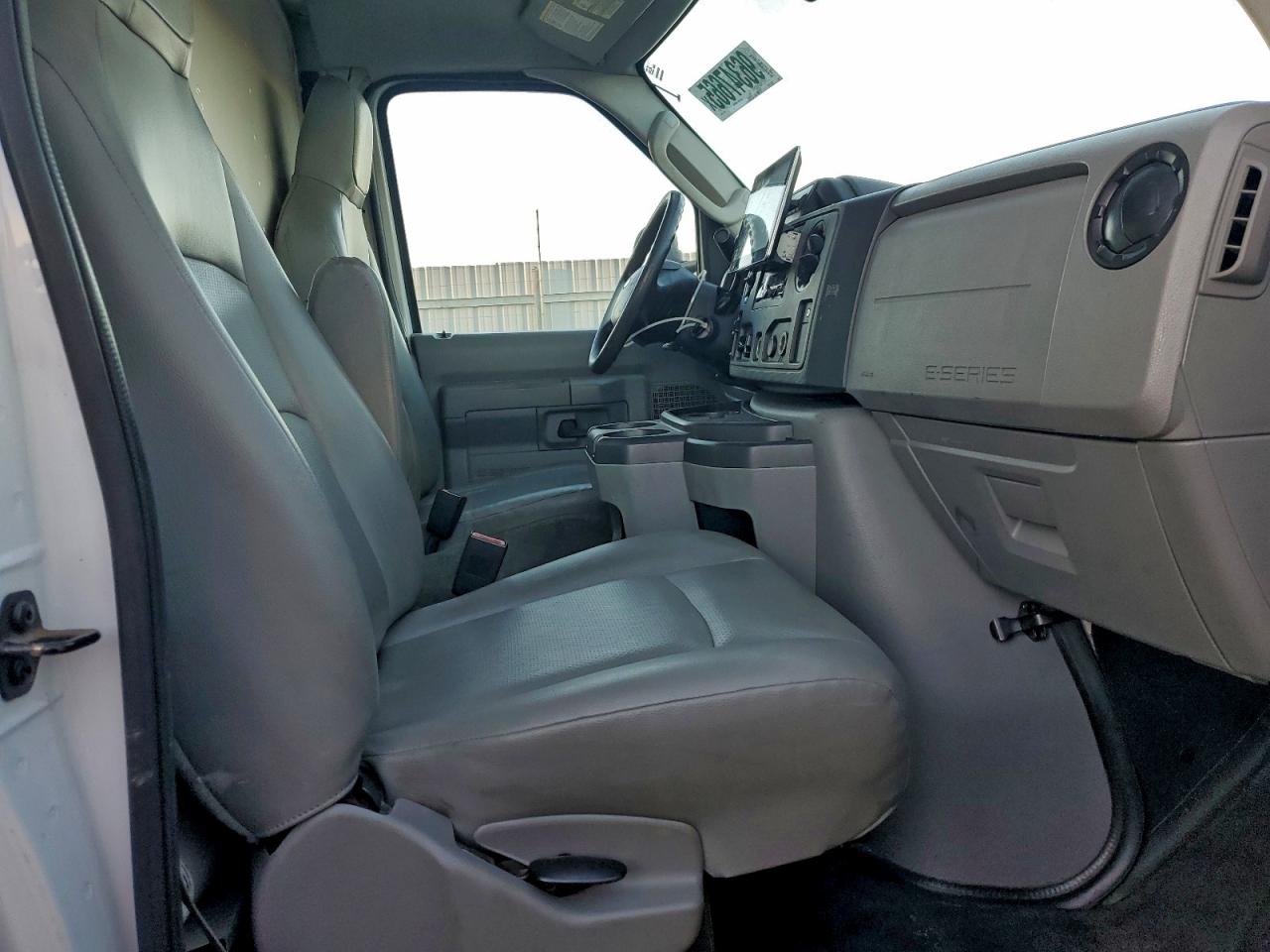 2015 Ford E350 Box Truck VIN: 1FDWE3FL9FDA21246 Lot: 96347665