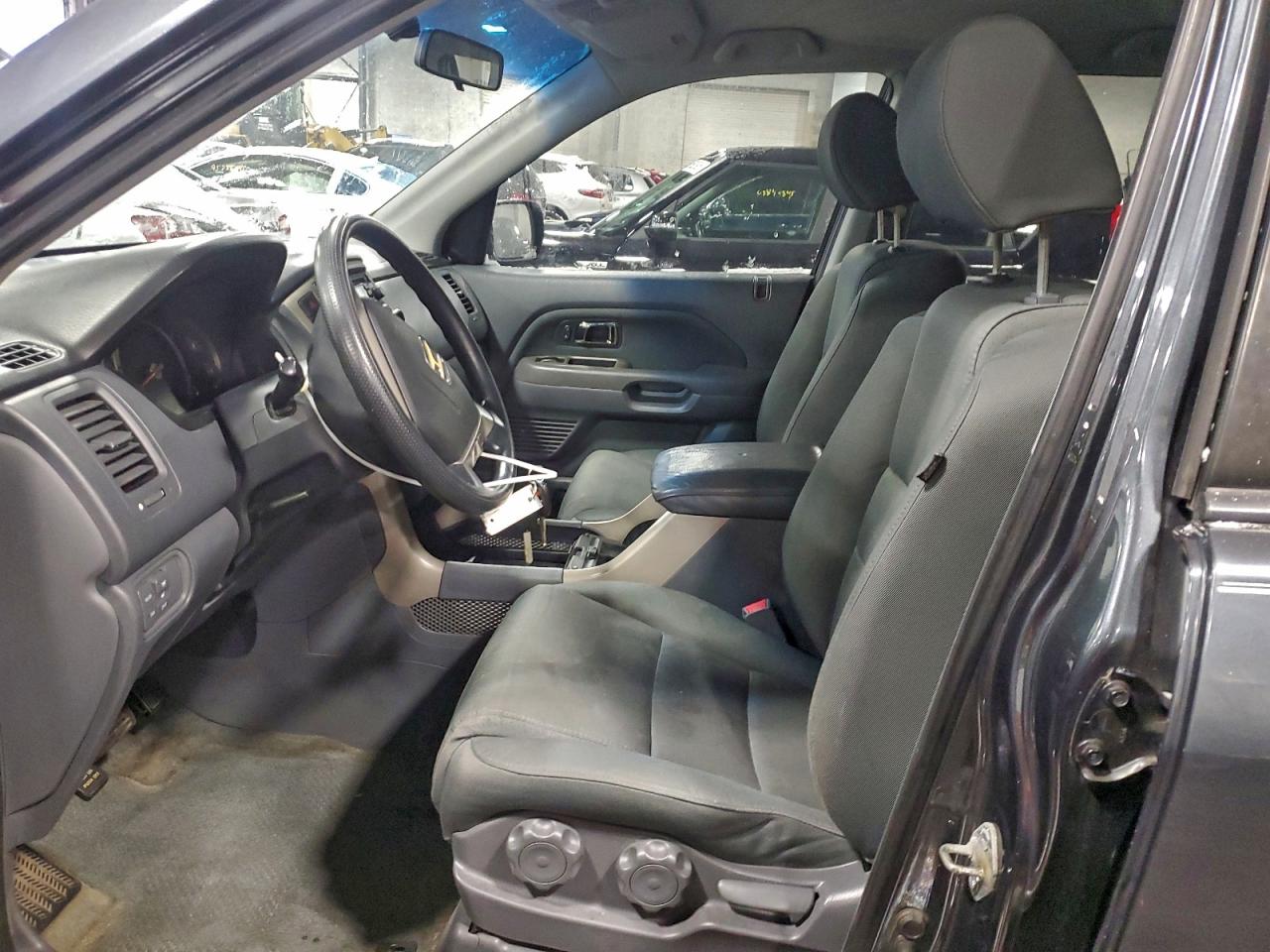 2006 Honda Pilot Lx VIN: 5FNYF28136B022577 Lot: 95887085