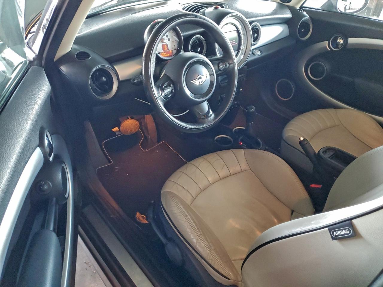 2012 Mini Cooper VIN: WMWSU3C5XCT261982 Lot: 91084195