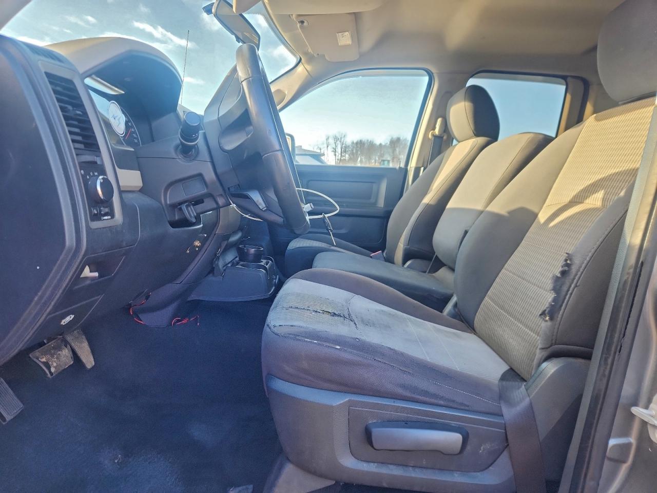 2010 Dodge Ram 1500 VIN: 1D7RV1GP5AS133821 Lot: 94171235