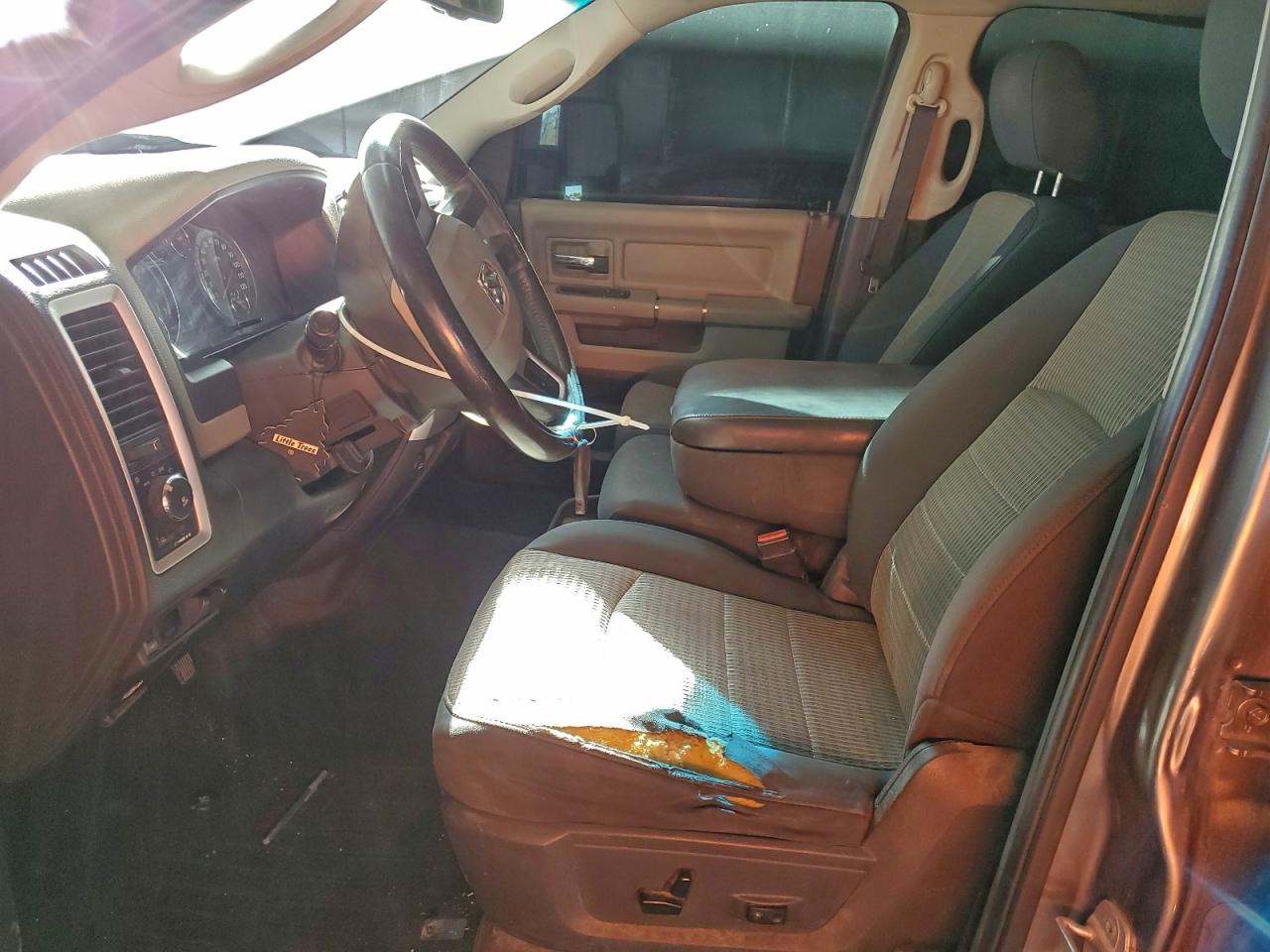 2011 Dodge Ram 1500 VIN: 1D7RV1CTXBS678871 Lot: 96191205