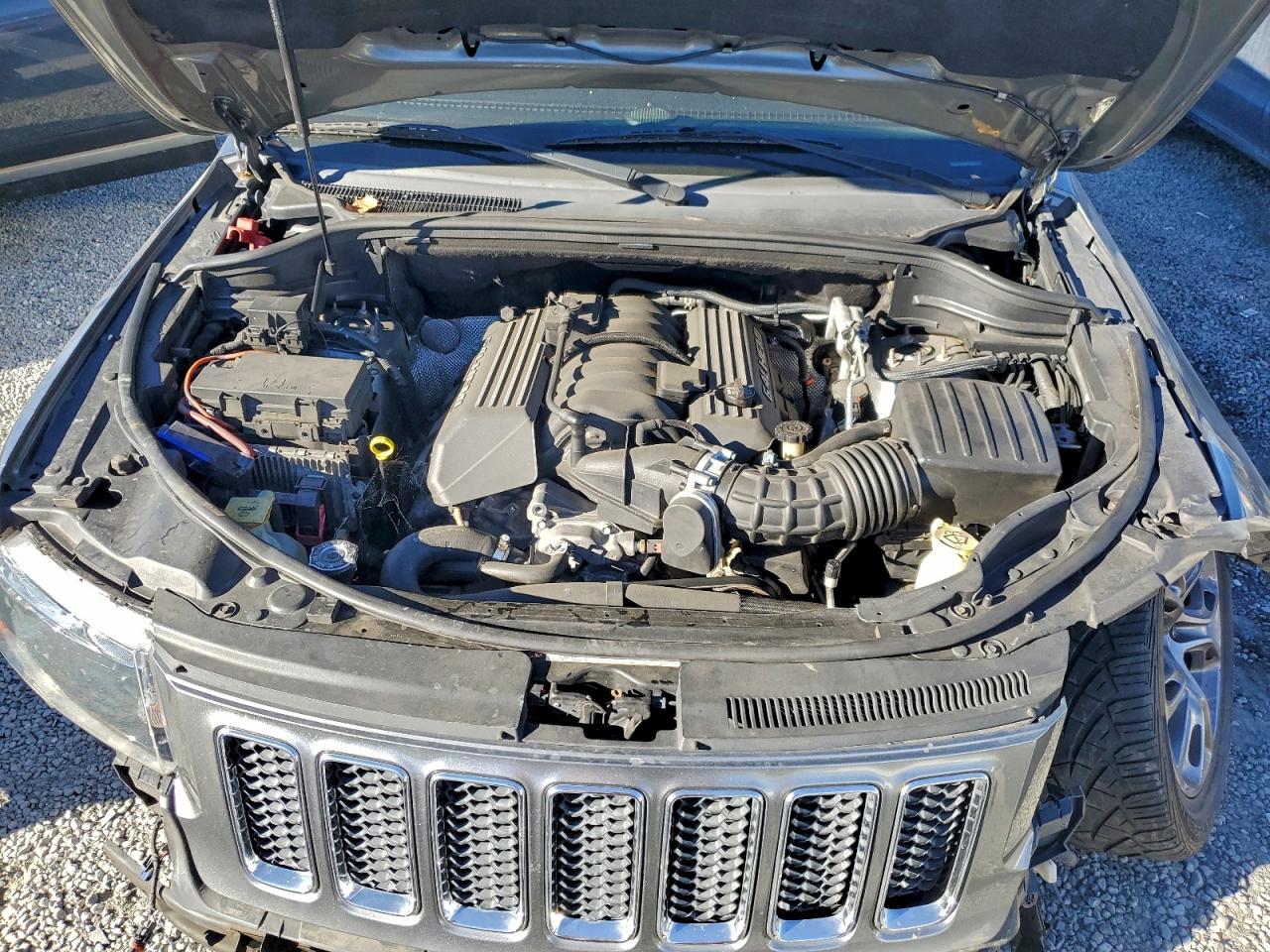 2012 Jeep Grand Cherokee Srt-8 VIN: 1C4RJFDJ7CC104627 Lot: 94927675