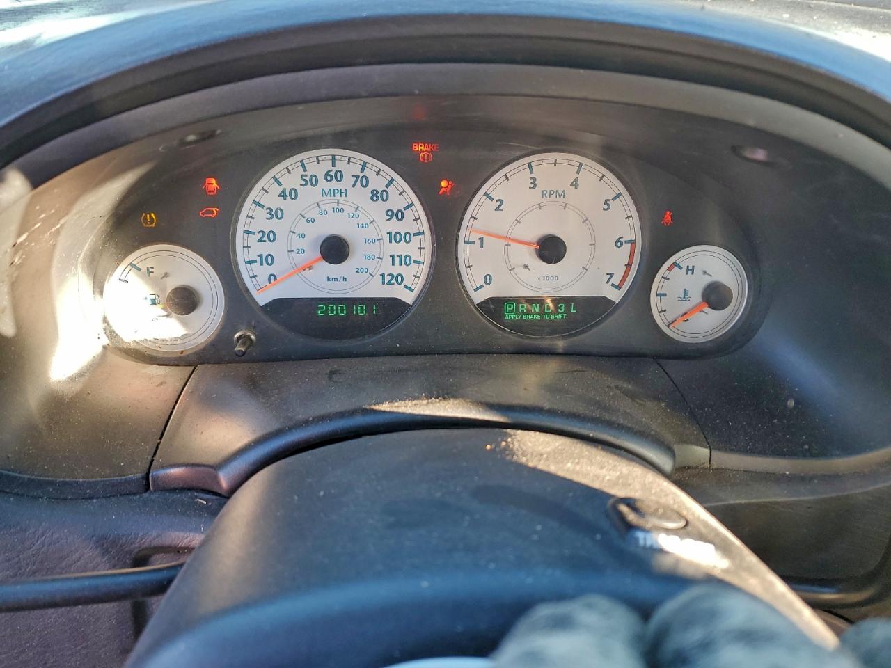 2005 Chrysler Town & Country Touring VIN: 2C4GP54L05R469663 Lot: 96040405