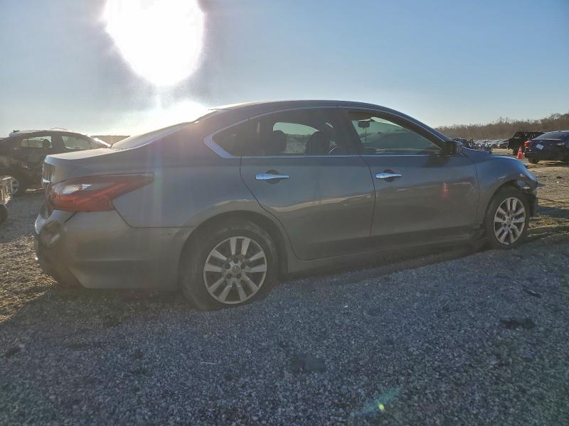  NISSAN ALTIMA 2018 Szary
