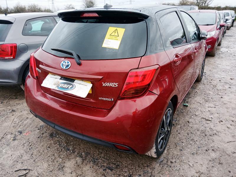 2017 TOYOTA YARIS 1.5 HYBRID DESIGN 5DR CVT