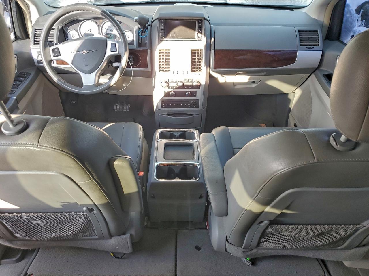 2010 Chrysler Town & Country Touring VIN: 2A4RR5D17AR241679 Lot: 94778215