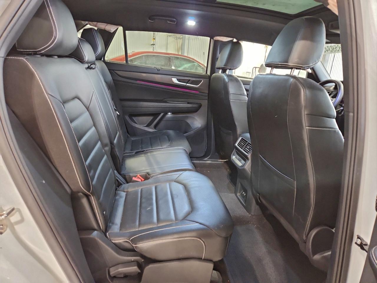 2024 Volkswagen Atlas Cross Sport Sel R-Line VIN: 1V2AE2CA4RC215896 Lot: 95859345