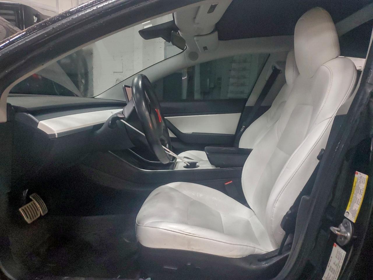 2018 Tesla Model 3 VIN: 5YJ3E1EB5JF171036 Lot: 94428175